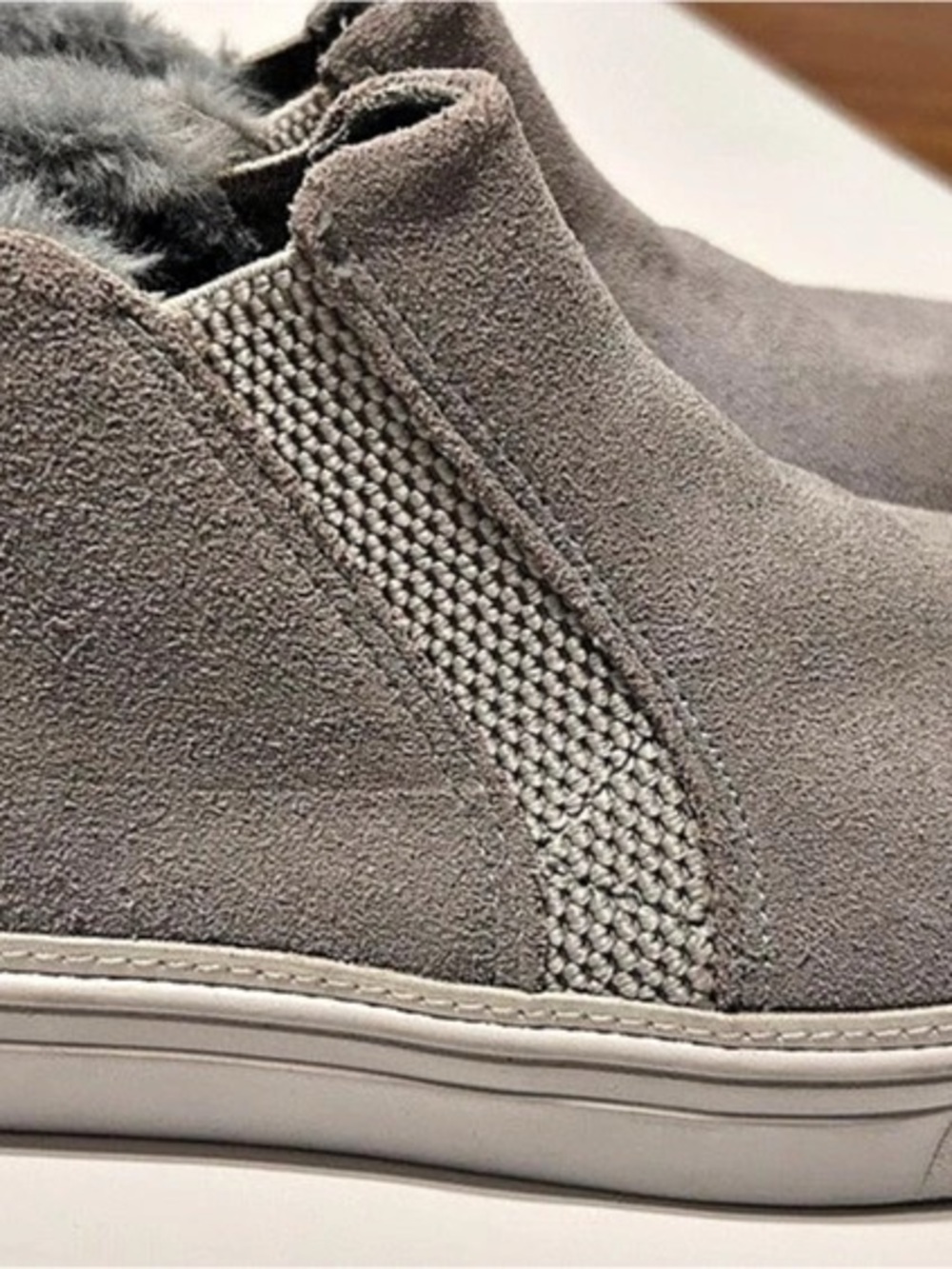 TOMS Women’s Gray Slip-On Bryce Faux Fur Suede Ankle Boots/ Sneakers US 7